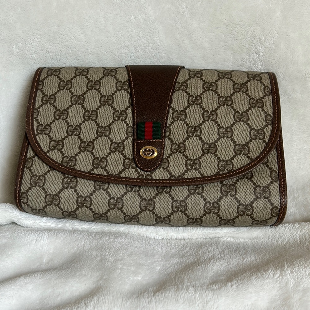 EUC Authentic Gucci Clutch with unbranded chain - Picture 3 of 17